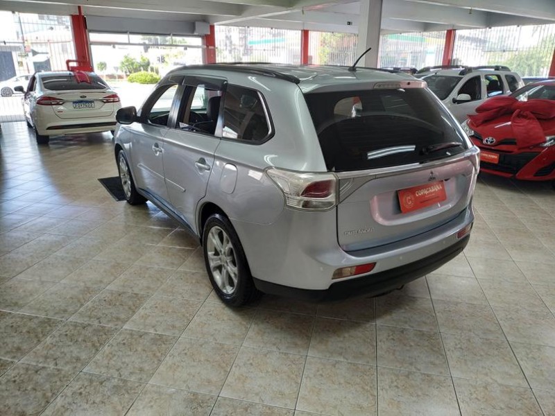 OUTLANDER 2.0 16V GASOLINA 4P AUTOMÁTICO - 2015 - CAXIAS DO SUL