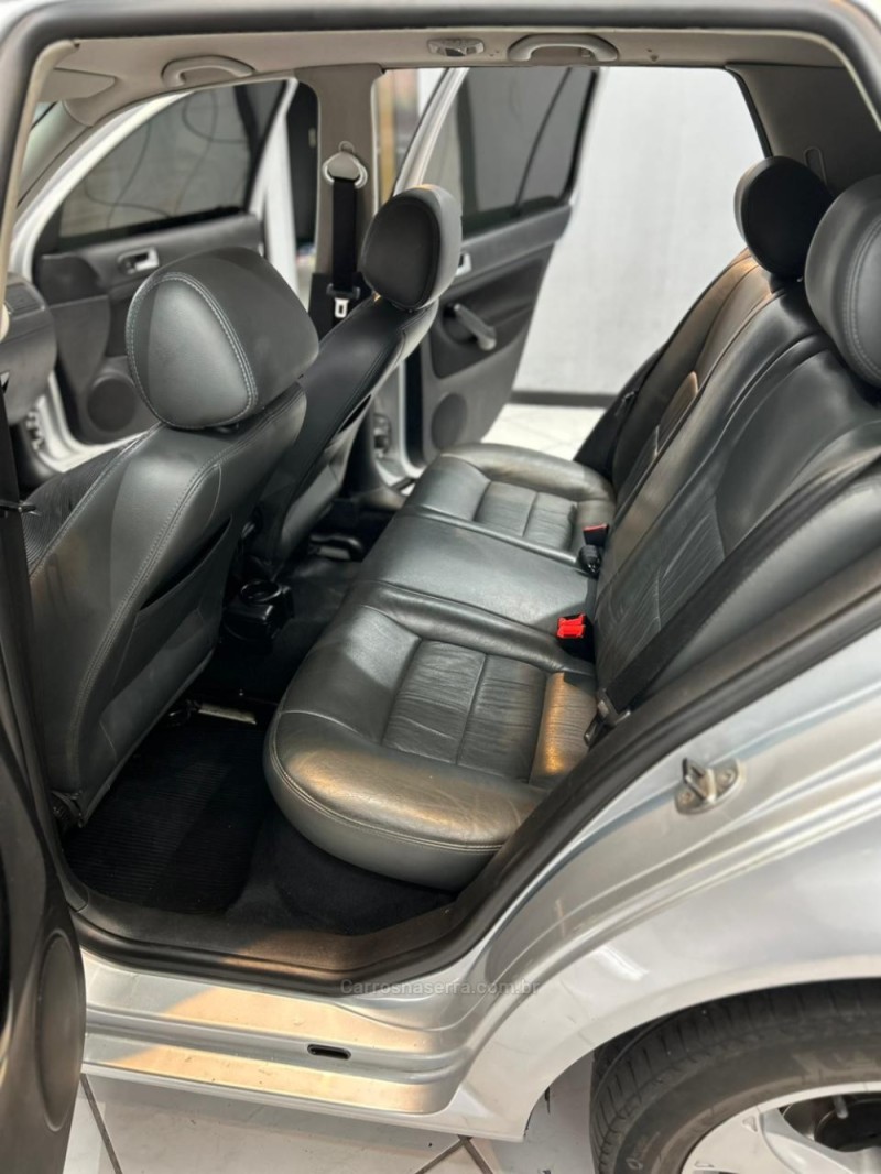 GOLF 1.6 MI 8V FLEX 4P MANUAL - 2008 - CAXIAS DO SUL