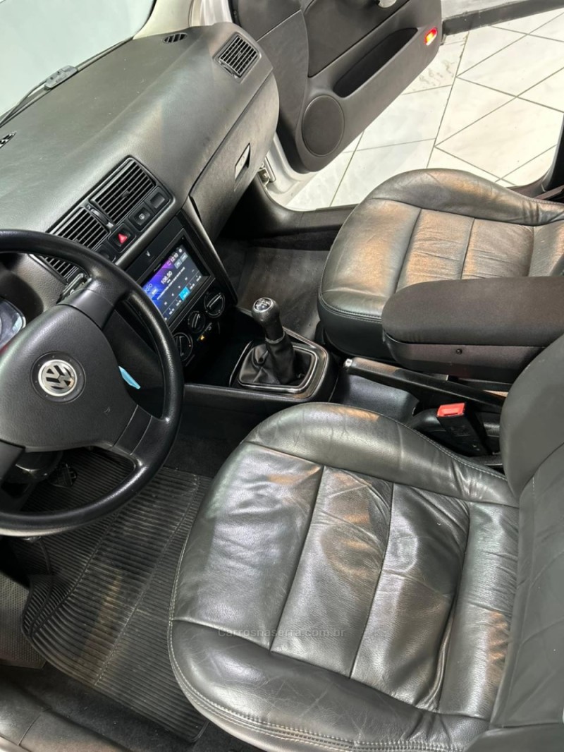 GOLF 1.6 MI 8V FLEX 4P MANUAL - 2008 - CAXIAS DO SUL