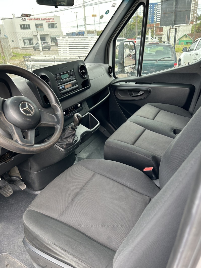 SPRINTER 2.2 CHASSI 516 EXTRA LONGO DIESEL 3P MANUAL - 2021 - CAXIAS DO SUL