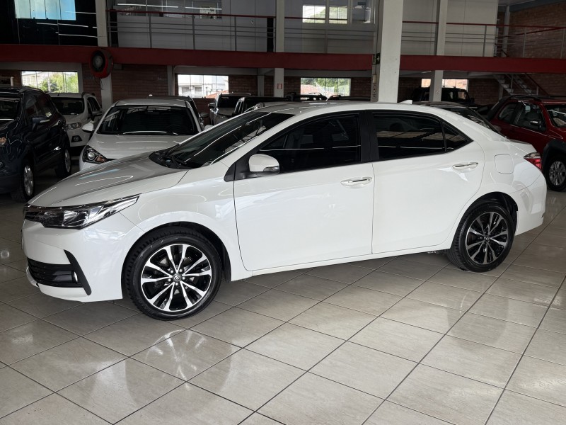 COROLLA 2.0 XEI 16V FLEX 4P AUTOMÁTICO - 2019 - FARROUPILHA