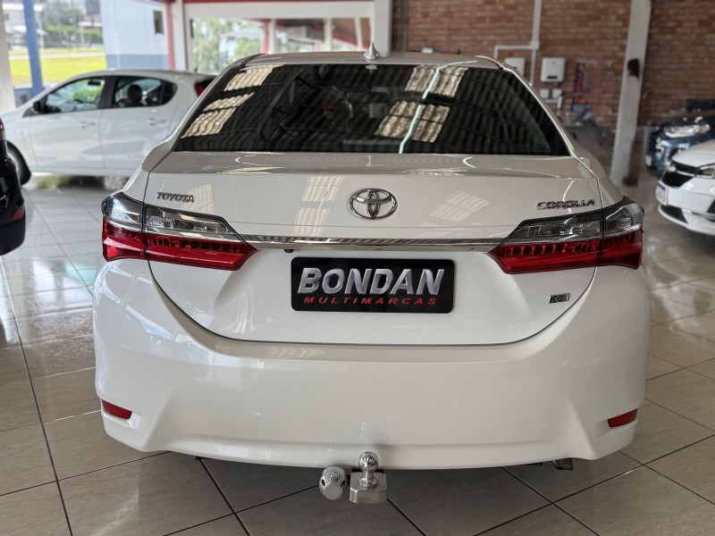 COROLLA 2.0 XEI 16V FLEX 4P AUTOMÁTICO - 2019 - FARROUPILHA