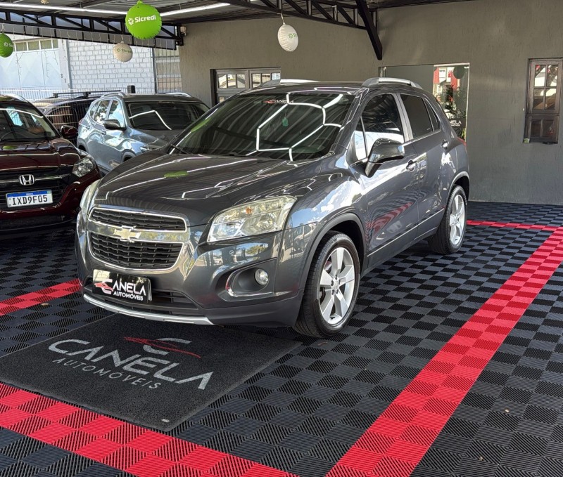 tracker 1.8 mpfi ltz 4x2 16v flex 4p automatico 2014 canela