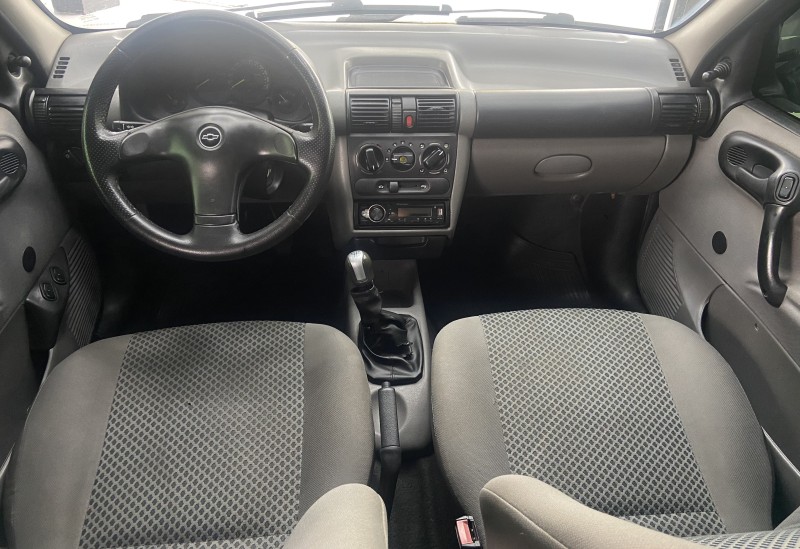 CLASSIC 1.0 MPFI LIFE 8V FLEX 4P MANUAL - 2010 - CANELA