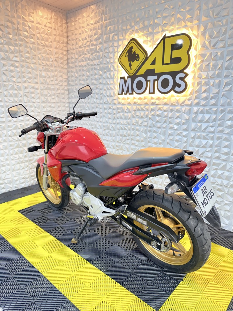 CB 300R  - 2015 - CAXIAS DO SUL