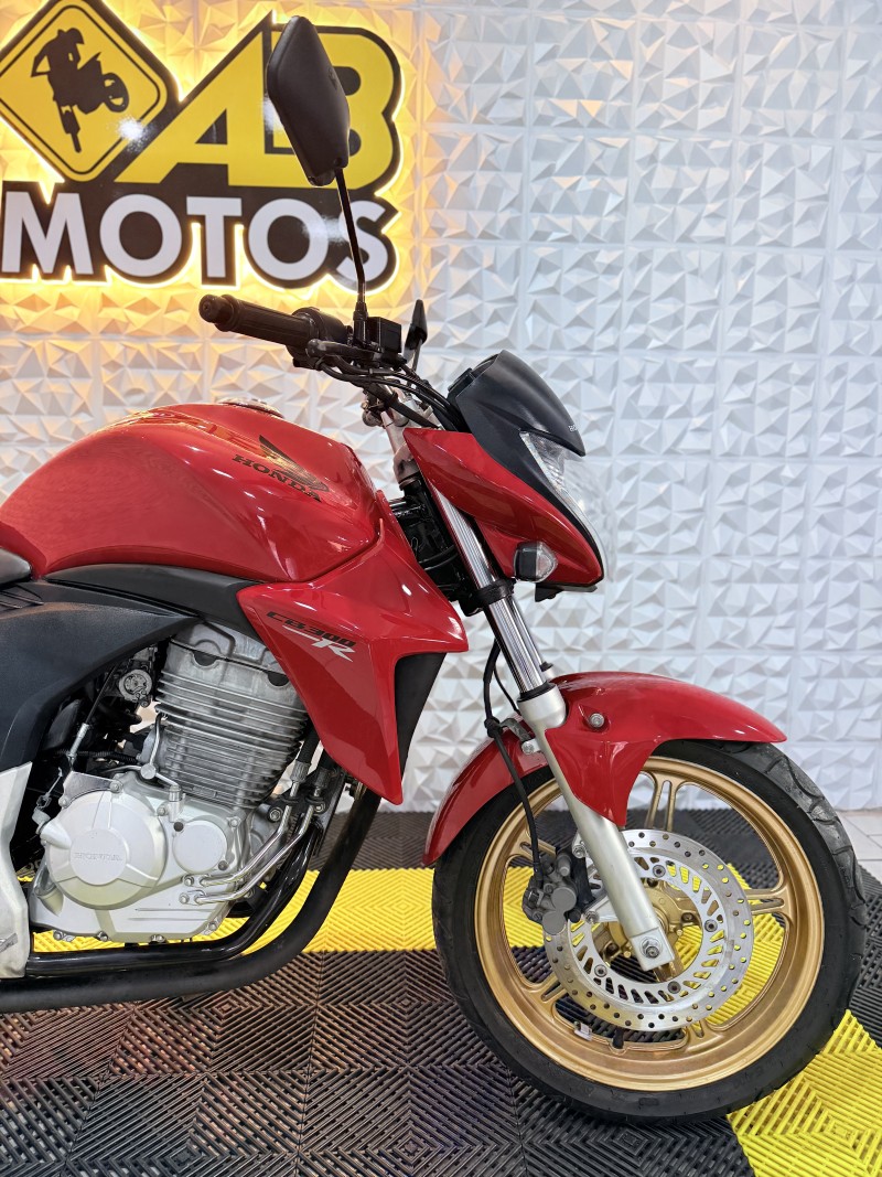 CB 300R  - 2015 - CAXIAS DO SUL