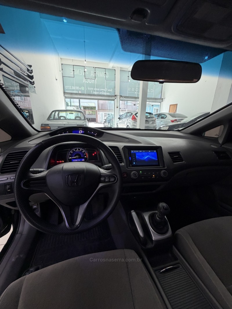 CIVIC 1.8 LX 16V GASOLINA 4P MANUAL - 2009 - CAXIAS DO SUL