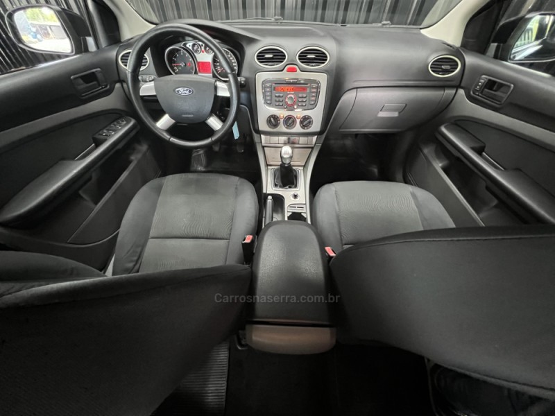FOCUS 1.6 SE 16V FLEX 4P MANUAL - 2011 - CAXIAS DO SUL