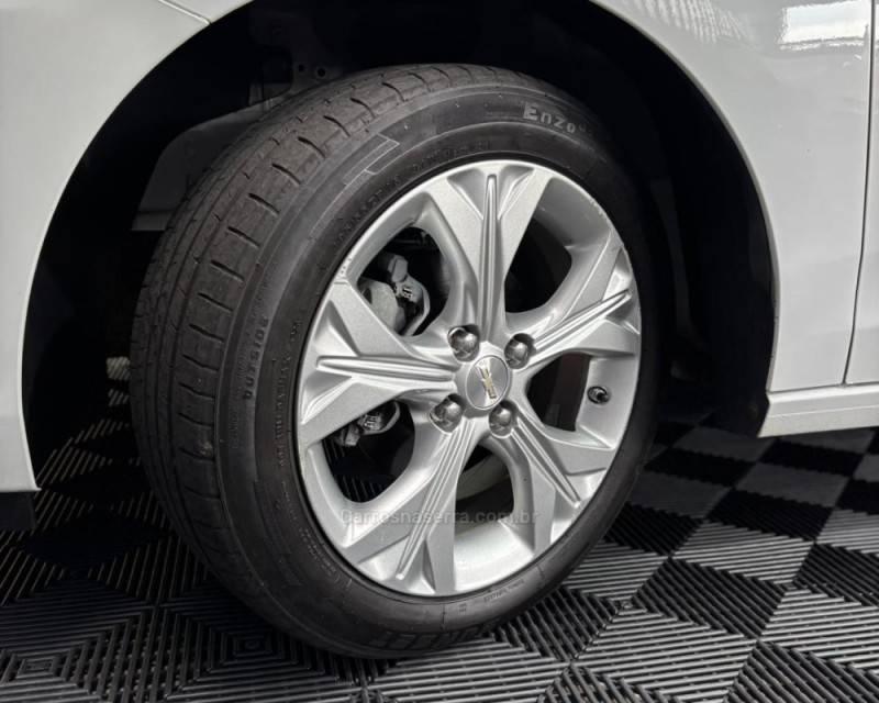 ONIX 1.0 PLUS 12V TURBO 4P AUTOMÁTICO - 2020 - VACARIA