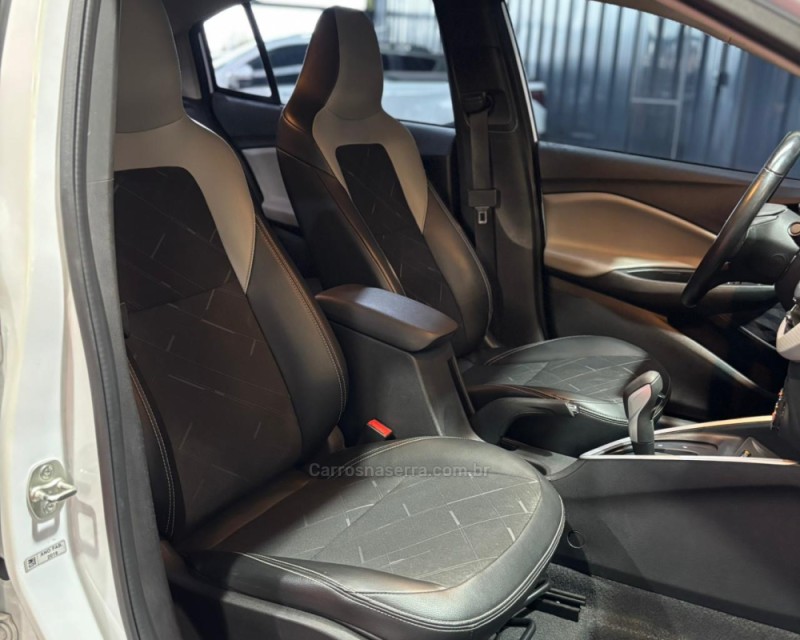 ONIX 1.0 PLUS 12V TURBO 4P AUTOMÁTICO - 2020 - VACARIA