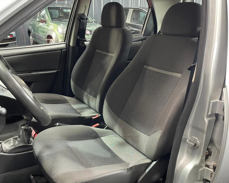 CELTA 1.0 MPFI LT 8V FLEX 4P MANUAL - 2013 - VACARIA