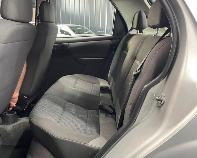 CELTA 1.0 MPFI LT 8V FLEX 4P MANUAL - 2013 - VACARIA