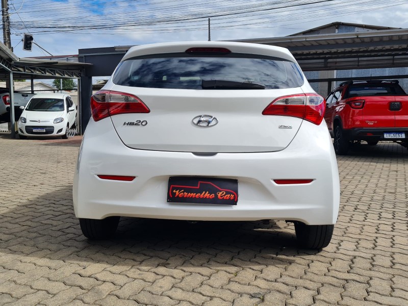 HB20 1.0 COMFORT 16V FLEX 4P MANUAL - 2015 - CAXIAS DO SUL