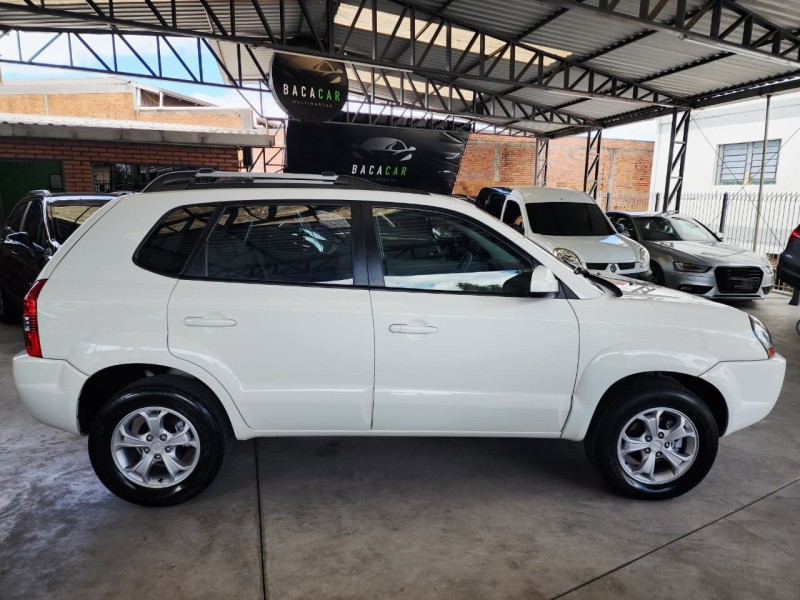 TUCSON 2.0 MPFI GLS BASE 16V 143CV 2WD FLEX 4P AUTOMÁTICO - 2016 - CAXIAS DO SUL