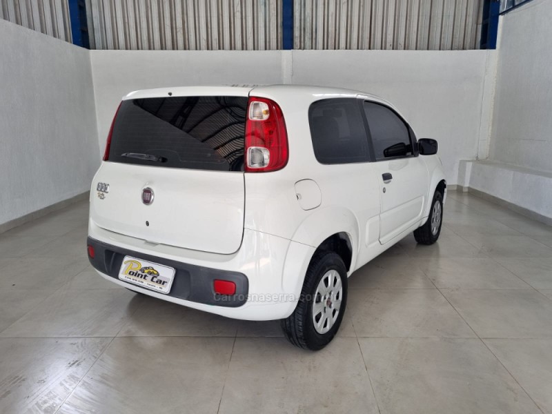 UNO 1.0 EVO VIVACE 8V FLEX 2P MANUAL - 2013 - VACARIA