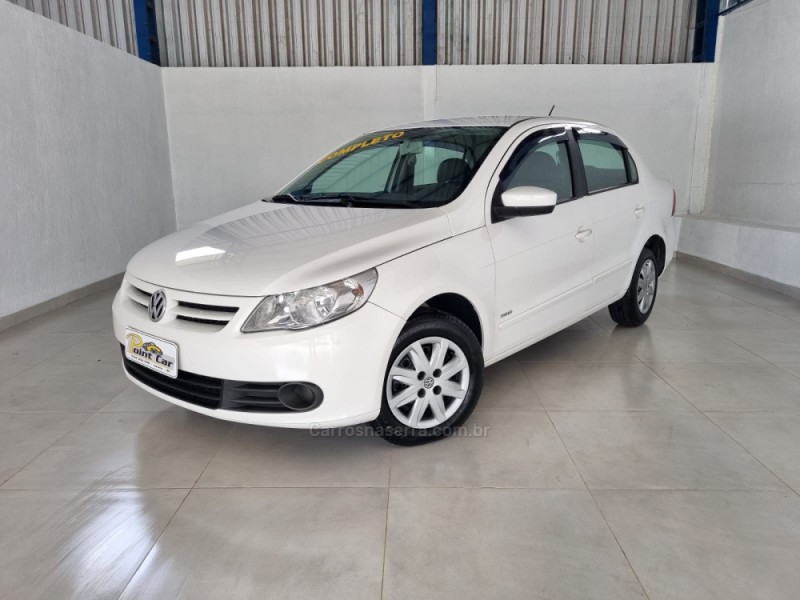 VOYAGE 1.0 MI TRENDLINE 8V FLEX 4P MANUAL - 2013 - VACARIA