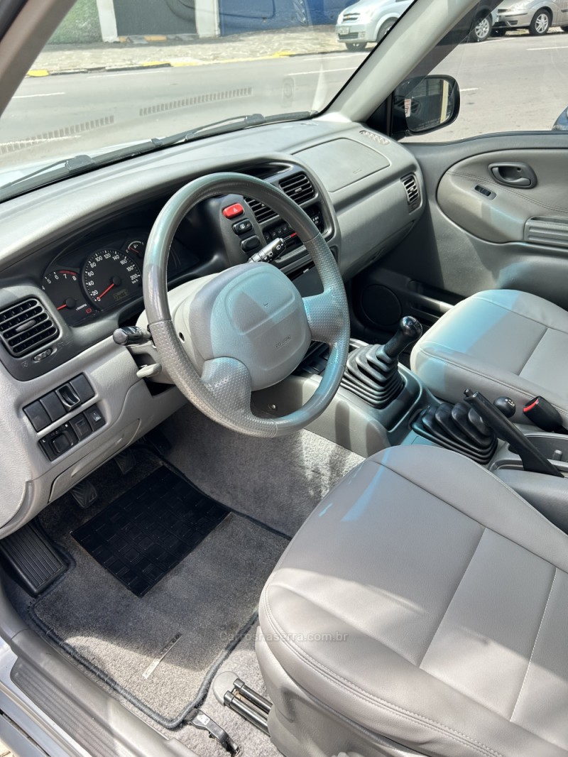 TRACKER 2.0 4X4 8V GASOLINA 4P MANUAL - 2009 - CAXIAS DO SUL