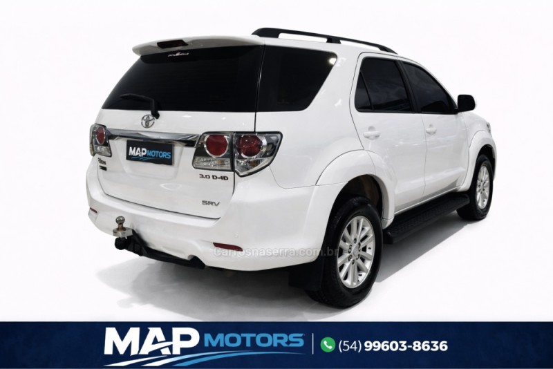 HILUX SW4 3.0 SR 4X4 16V TURBO INTERCOOLER DIESEL 4P AUTOMÁTICO - 2013 - CAXIAS DO SUL