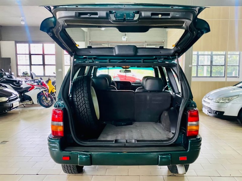GRAND CHEROKEE 5.2 LIMITED 4X4 V8 16V GASOLINA 4P AUTOMÁTICO - 1997 - CAXIAS DO SUL