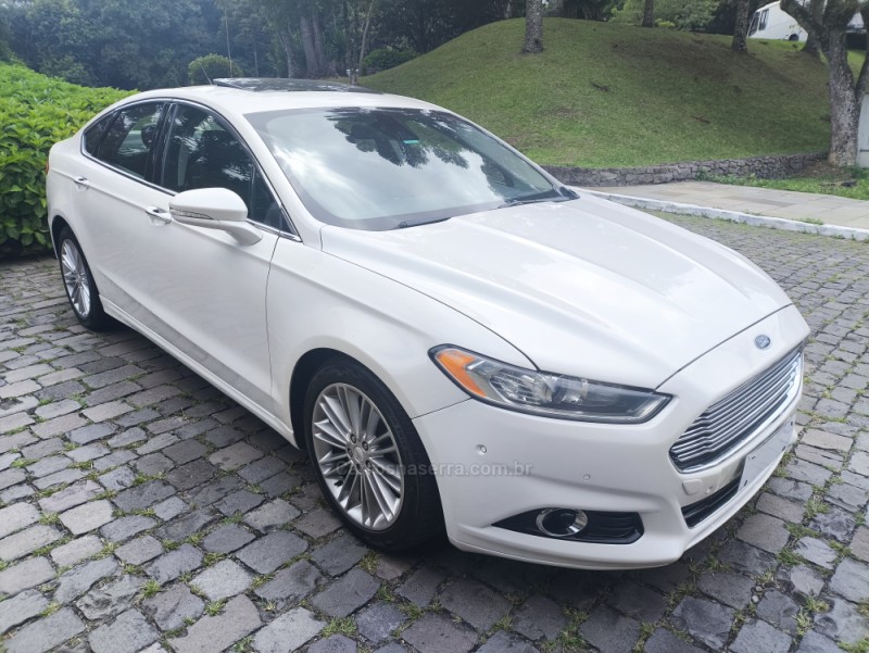 FUSION 2.0 TITANIUM AWD 16V GASOLINA 4P AUTOMÁTICO - 2014 - FARROUPILHA