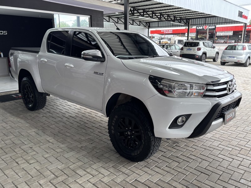 HILUX 2.8 SRV 4X4 CD 16V DIESEL 4P AUTOMÁTICO - 2017 - CAXIAS DO SUL