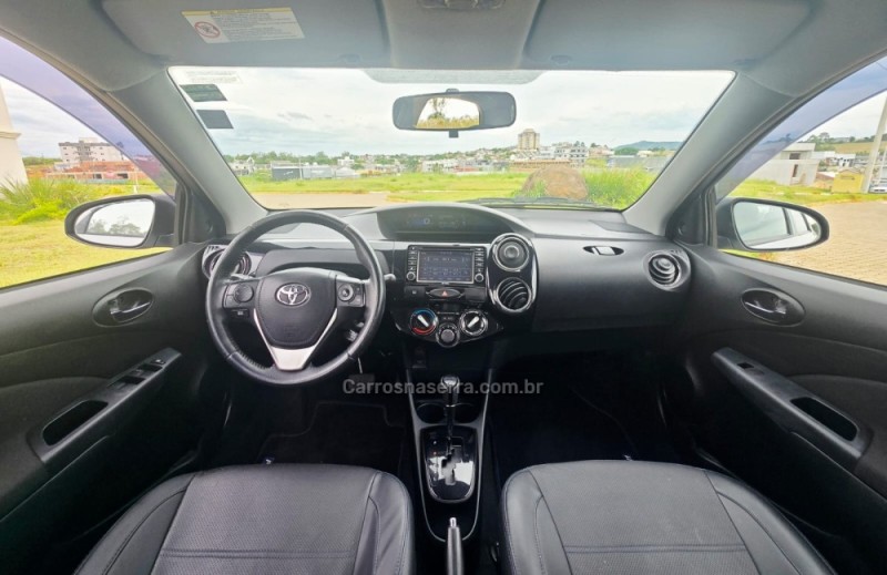 ETIOS 1.5 PLATINUM SEDAN 16V FLEX 4P AUTOMÁTICO - 2018 - LAJEADO