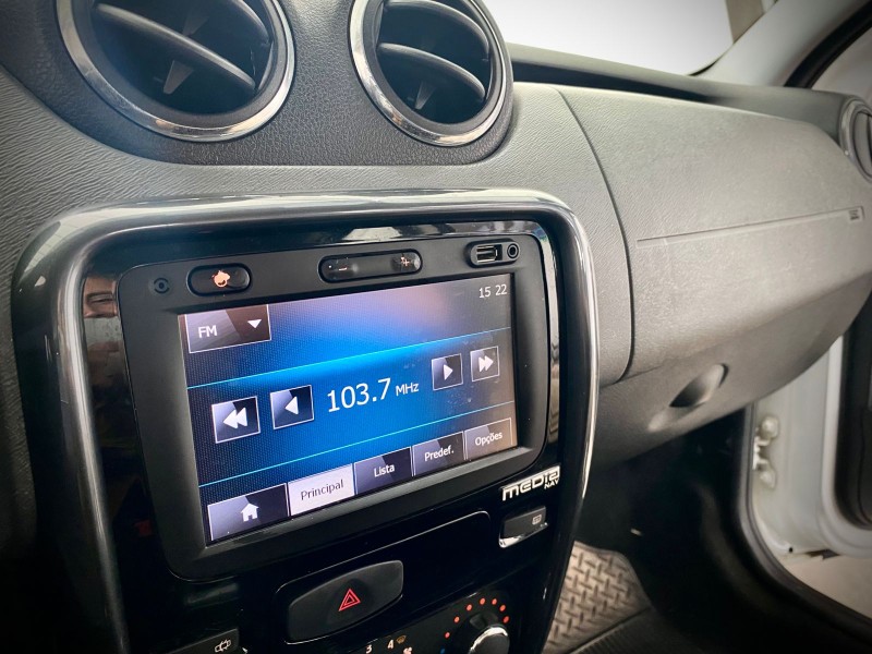 DUSTER 2.0 DYNAMIQUE 4X2 16V FLEX 4P AUTOMÁTICO - 2015 - LAJEADO