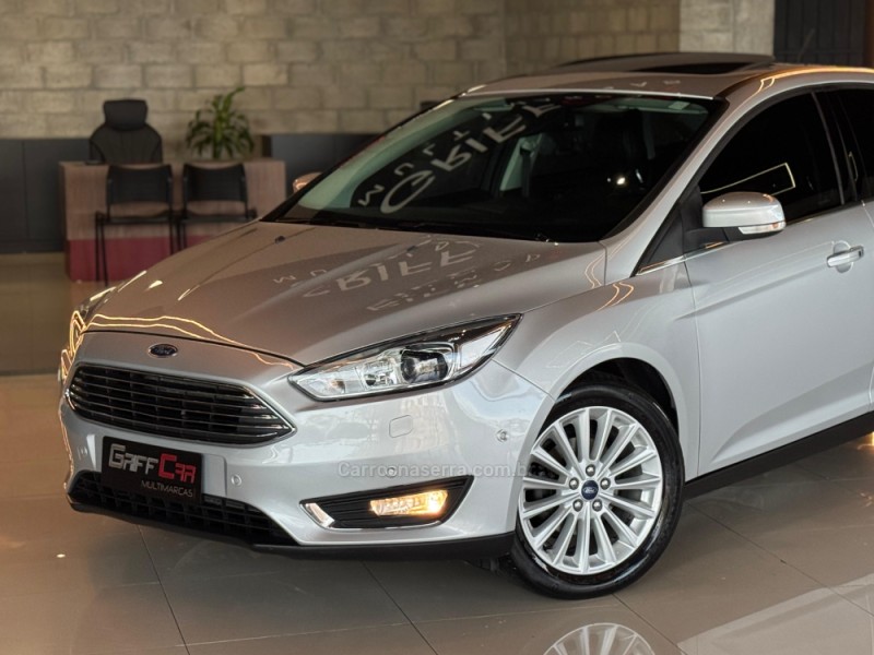 FOCUS 2.0 TITANIUM PLUS 16V FLEX 4P AUTOMÁTICO - 2019 - DOIS IRMãOS
