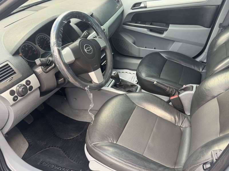 VECTRA 2.0 MPFI ELEGANCE 8V 140CV FLEX 4P MANUAL - 2008 - CAXIAS DO SUL