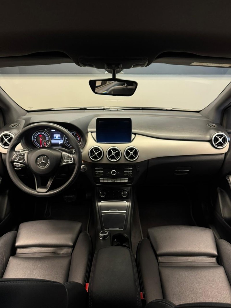 B 200 1.6 TURBO GASOLINA 4P AUTOMÁTICO - 2017 - CAXIAS DO SUL