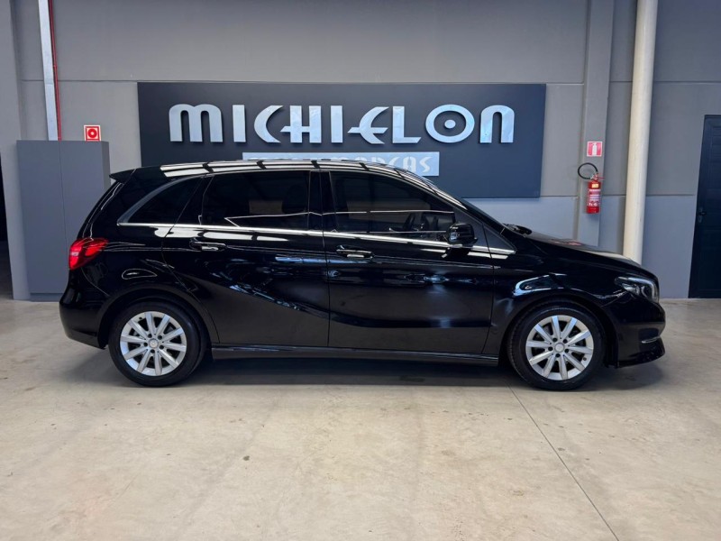 B 200 1.6 TURBO GASOLINA 4P AUTOMÁTICO - 2017 - CAXIAS DO SUL