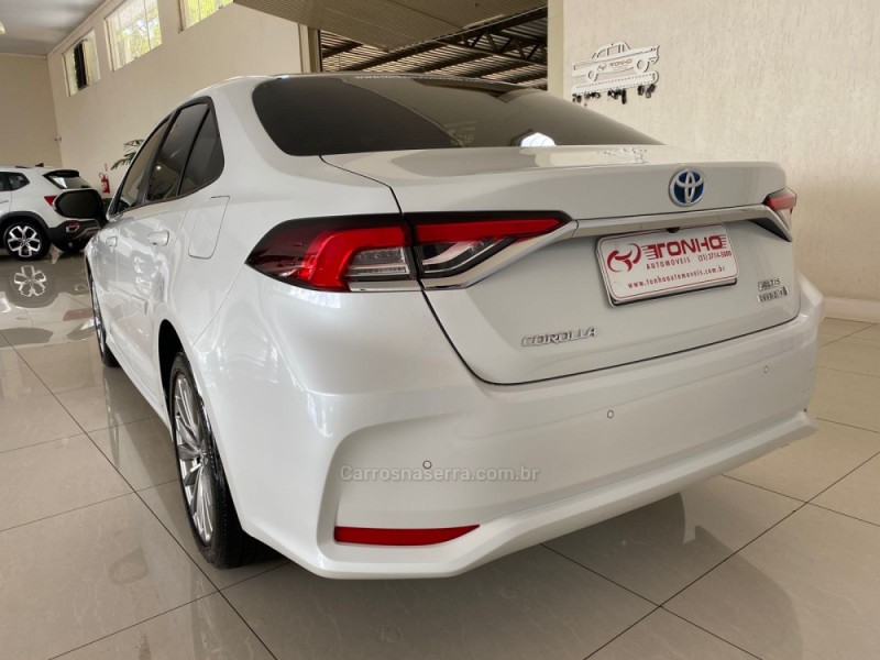 COROLLA 1.8 ALTIS 16V HÍBRIDO 4P AUTOMÁTICO - 2024 - LAJEADO