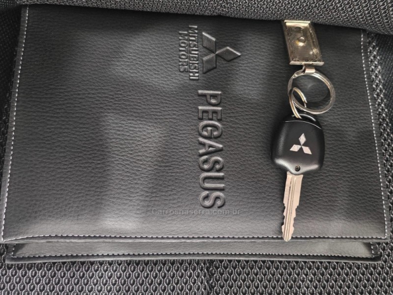 L200 2.5 GLS 4X4 CD 8V DIESEL 4P MANUAL  - 2025 - CAXIAS DO SUL