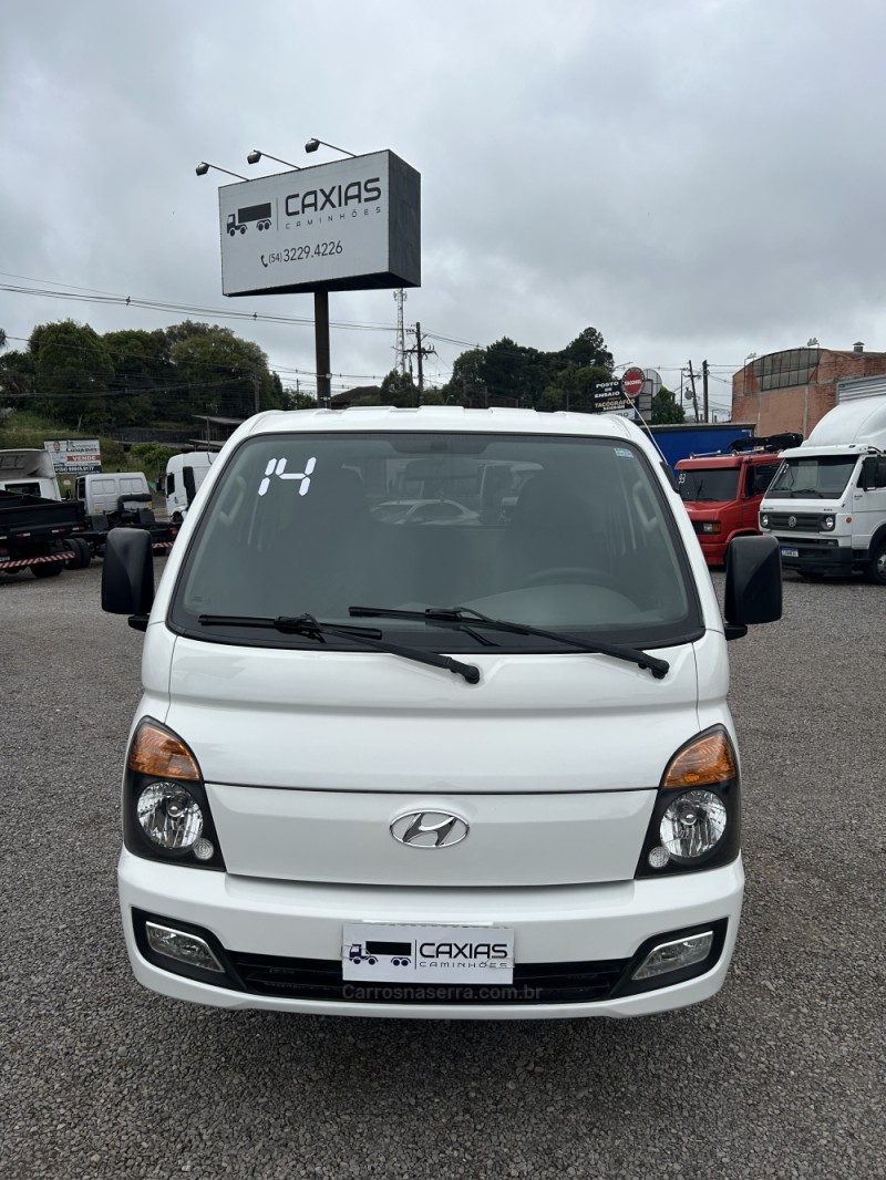 HR 2.5 LONGO BAÚ 4X2 16V 130CV TURBO INTERCOOLER DIESEL 2P MANUAL - 2013 - CAXIAS DO SUL