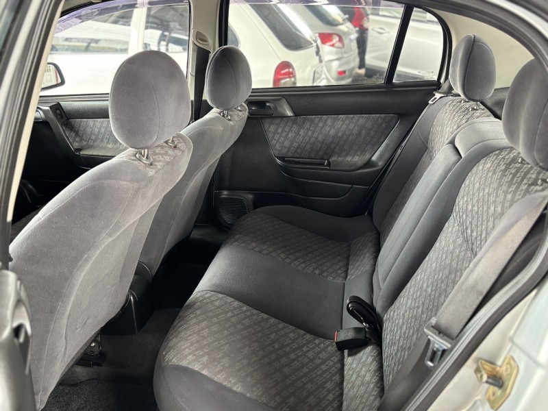 ASTRA 1.8 MPFI GL SEDAN 8V GASOLINA 4P MANUAL - 2000 - CAXIAS DO SUL