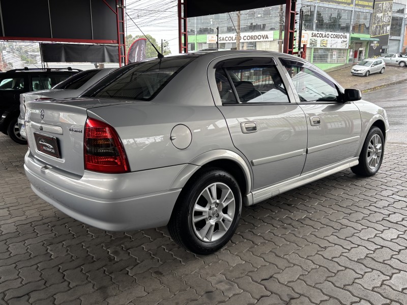 ASTRA 1.8 MPFI GL SEDAN 8V GASOLINA 4P MANUAL - 2000 - CAXIAS DO SUL