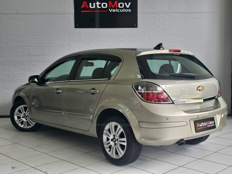 VECTRA 2.0 MPFI GT HATCH 8V FLEX 4P MANUAL - 2010 - CAXIAS DO SUL