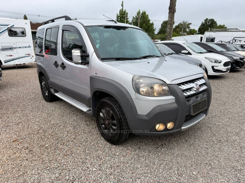 DOBLÓ 1.8 MPI ADVENTURE 8V FLEX 4P MANUAL - 2014 - CANELA