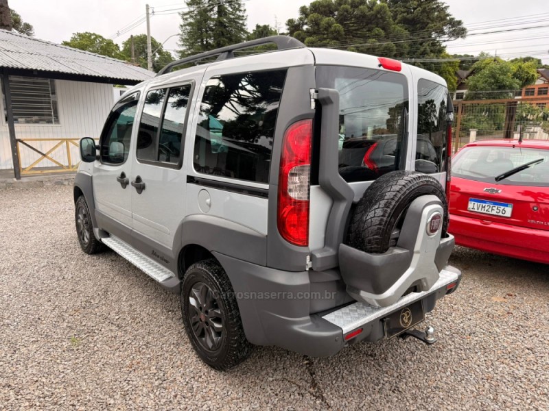 DOBLÓ 1.8 MPI ADVENTURE 8V FLEX 4P MANUAL - 2014 - CANELA