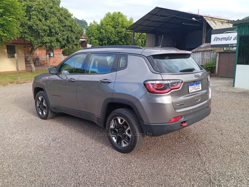COMPASS 2.0 TRAILHAWK TD350 TURBO DIESEL 4X4 4P AUTOMÁTICO - 2017 - PICADA CAFé