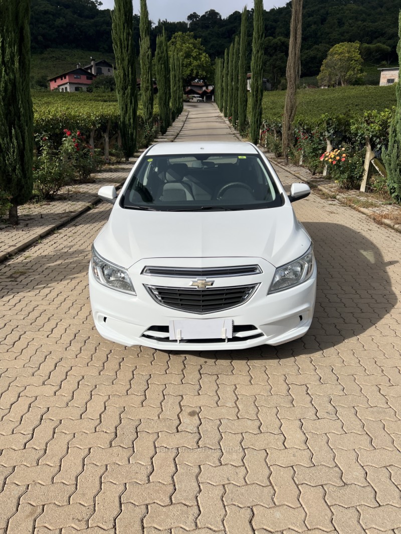 ONIX 1.0 LT 12V FLEX 4P MANUAL - 2015 - CAXIAS DO SUL