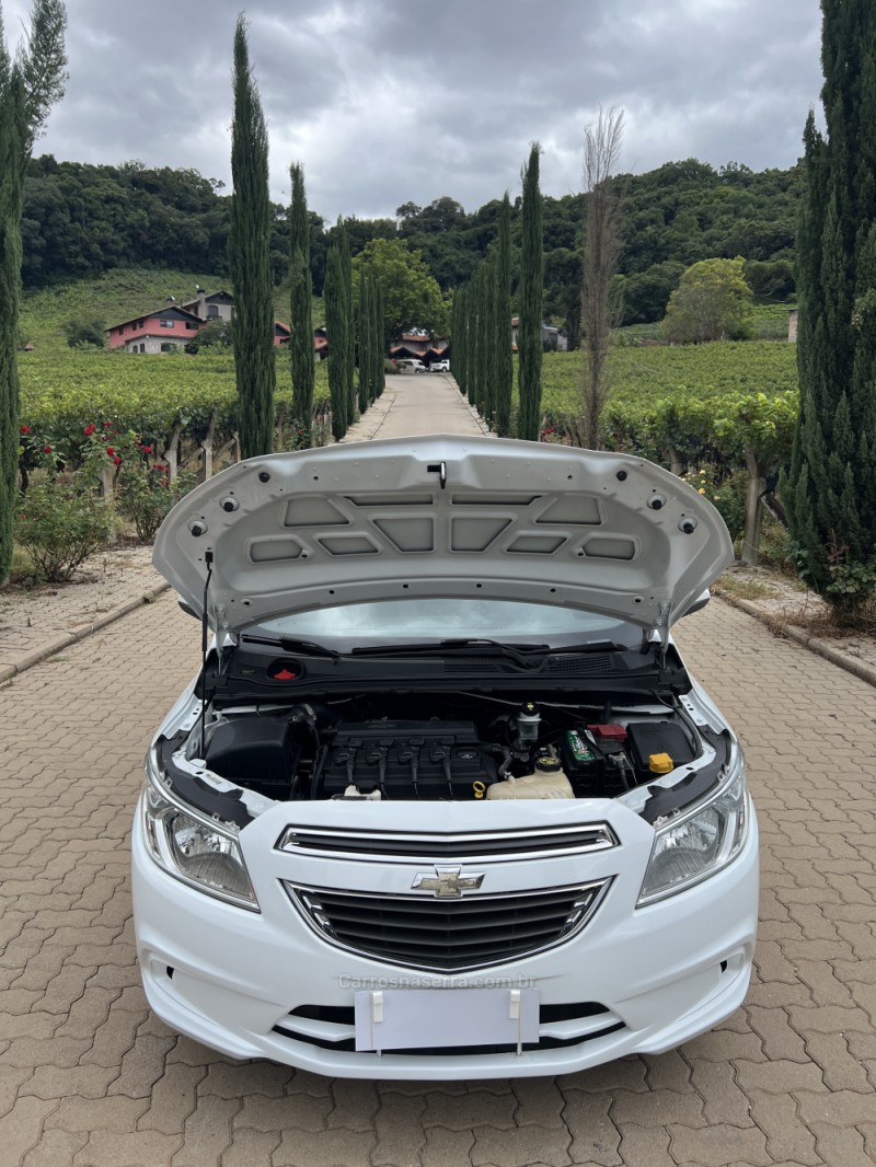 ONIX 1.0 LT 12V FLEX 4P MANUAL - 2015 - CAXIAS DO SUL