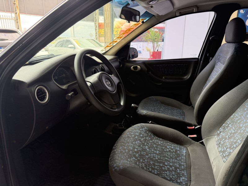 CELTA 1.4 MPFI SUPER 8V FLEX 4P MANUAL - 2005 - PORTãO