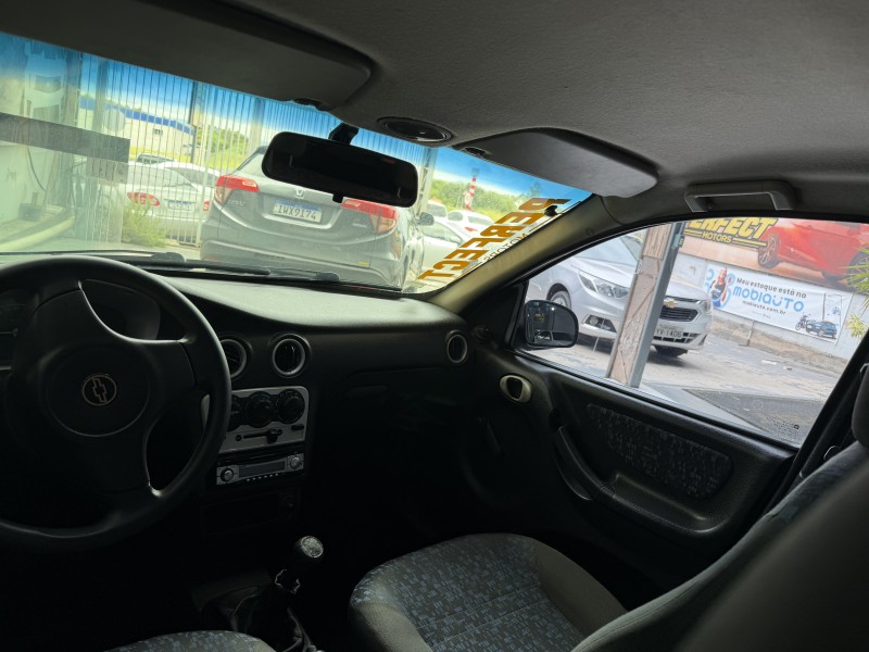 CELTA 1.4 MPFI SUPER 8V FLEX 4P MANUAL - 2005 - PORTãO