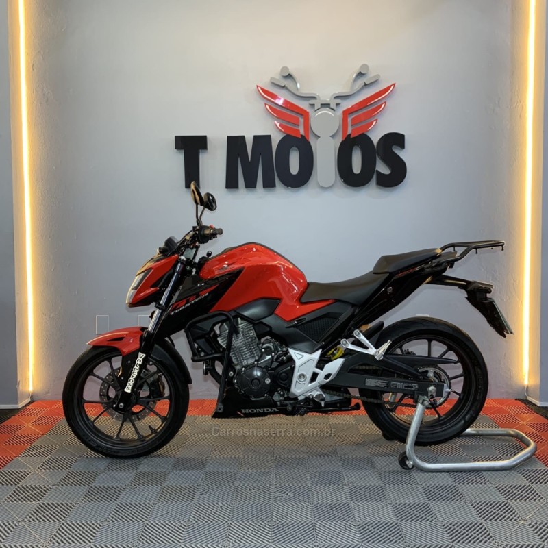 CB 300F TWISTER ABS - 2024 - PORTãO