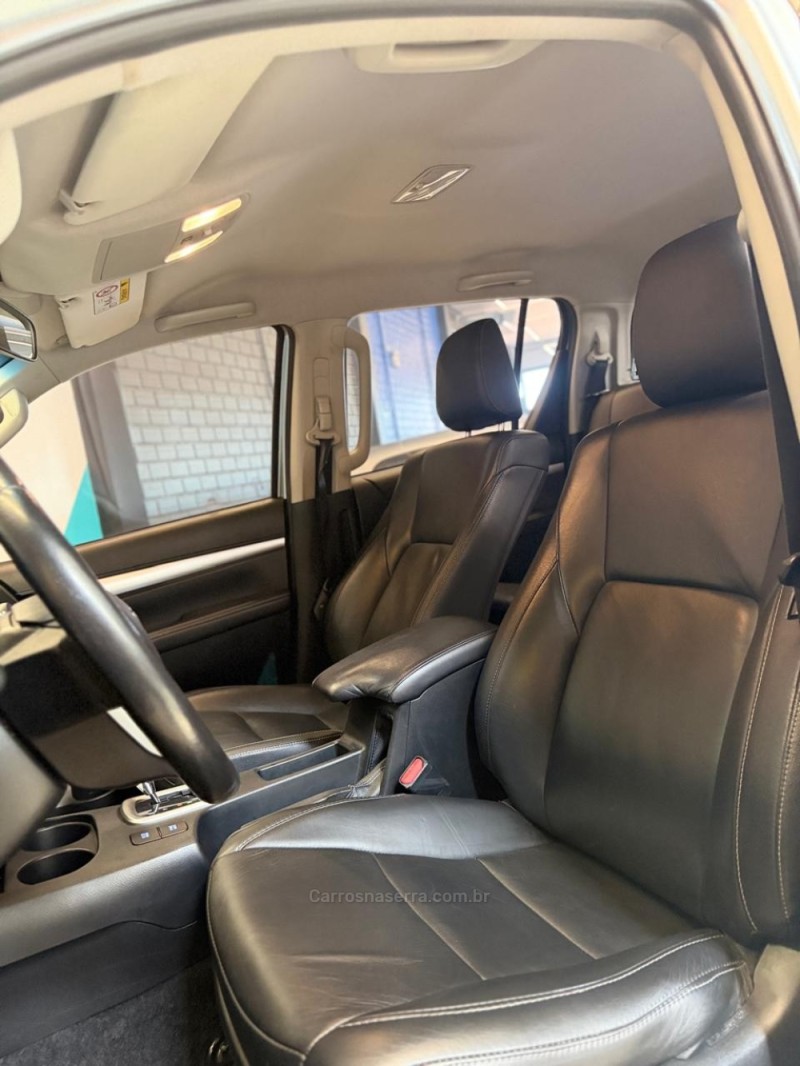 HILUX 2.8 SRX 4X4 CD 16V DIESEL 4P AUTOMÁTICO - 2017 - NOVO HAMBURGO