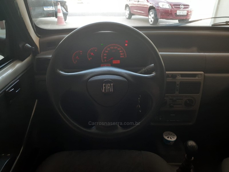 UNO  - 2008 - CANELA