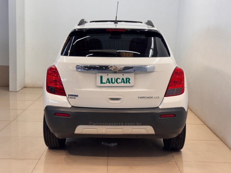 TRACKER 1.8 MPFI LTZ 4X2 16V FLEX 4P AUTOMÁTICO - 2015 - CASCA