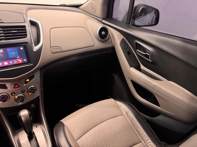 TRACKER 1.8 MPFI LTZ 4X2 16V FLEX 4P AUTOMÁTICO - 2015 - CASCA