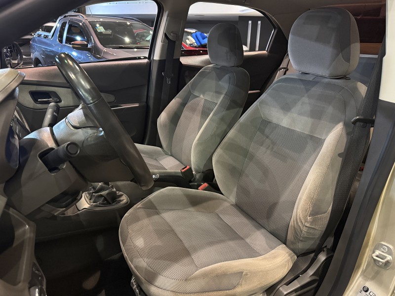 COBALT 1.8 MPFI LTZ 8V FLEX 4P MANUAL - 2014 - FARROUPILHA